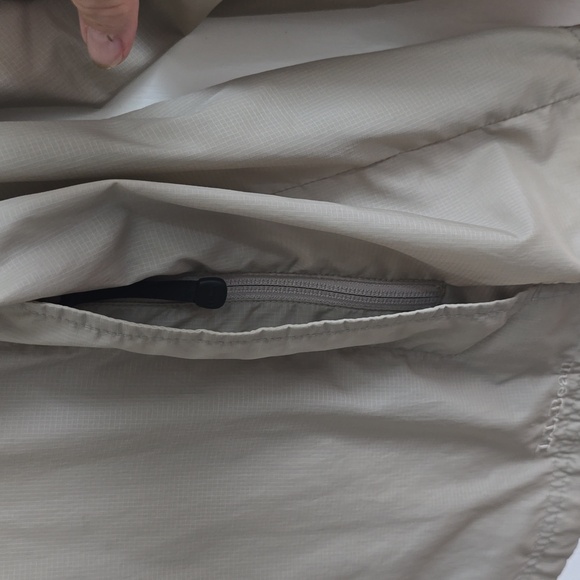 L.L. Bean Stowaway Hooded Windbreaker - Picture 4 of 8